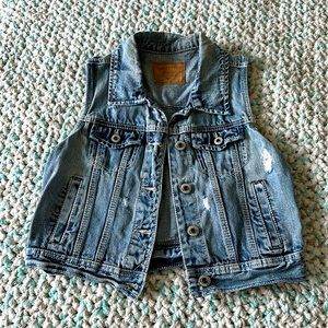 Jean Vest